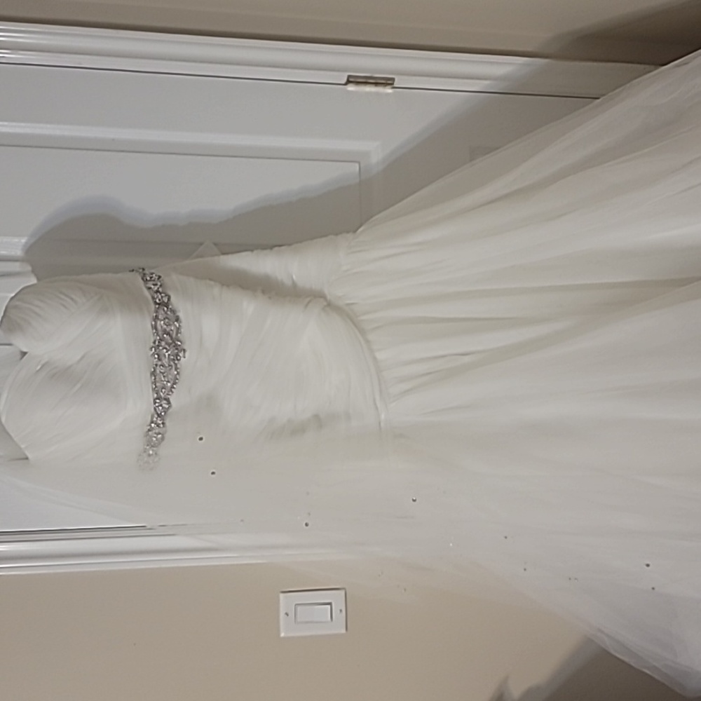 Wedding dress
